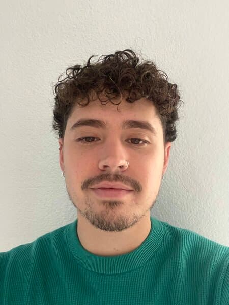 Fernando Caravaca - FullStack Developer especializado en React, TypeScript, Laravel y Symfony, basado en Madrid